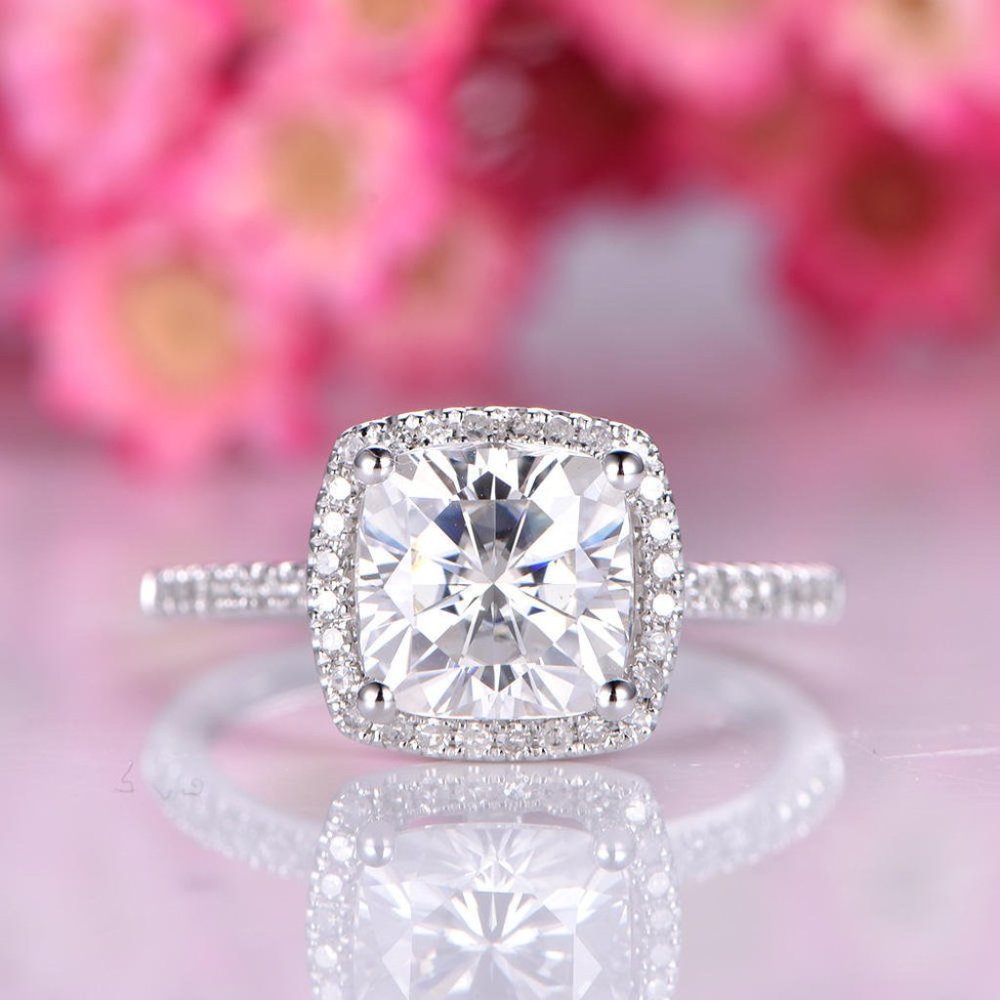 1.50 Ct Cushion Cut Halo Moissanite Diamond Ring